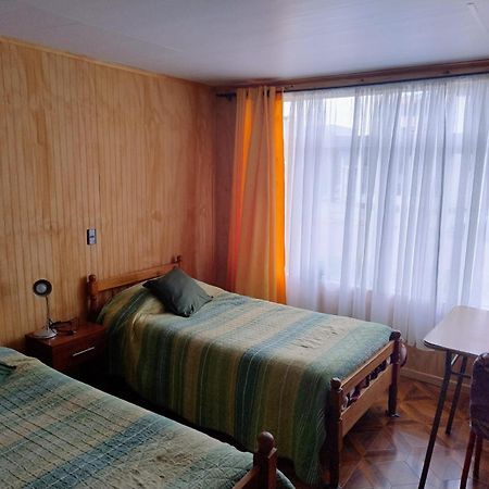 Hostal Y Residencial El Mundial Puerto Natales Eksteriør bilde