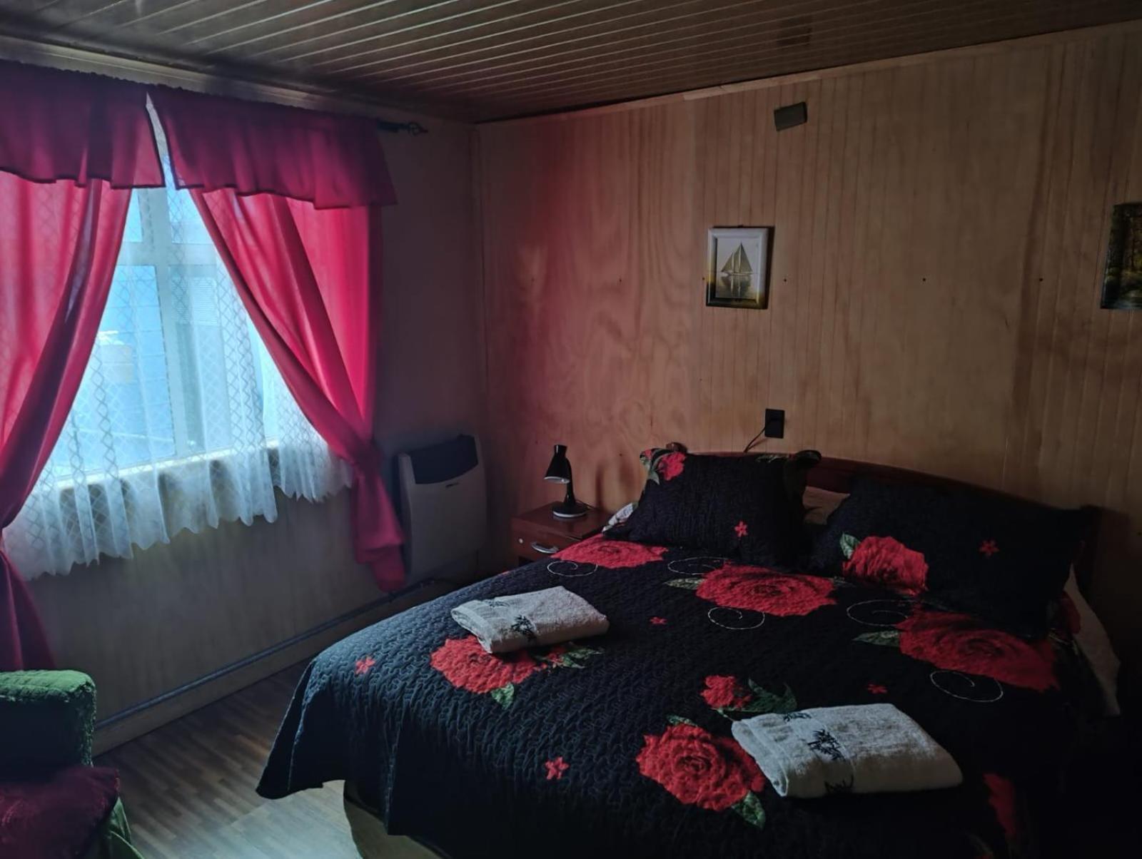 Hostal Y Residencial El Mundial Puerto Natales Eksteriør bilde